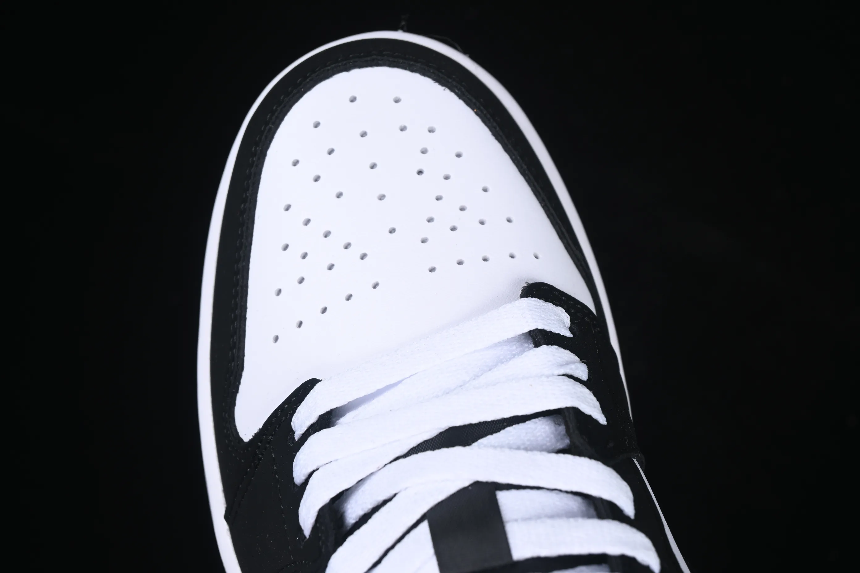 All categories Air Jordan Jordan series basketball shoes Air Jordan 1 Low Air Jordan 1 Low AJ1 Joe 1 gray white black hook low-top cultural casual sneakers HF3148-106